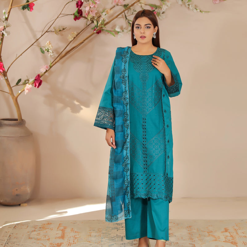 DE-21: Midnight Elegance Chikankari Lawn