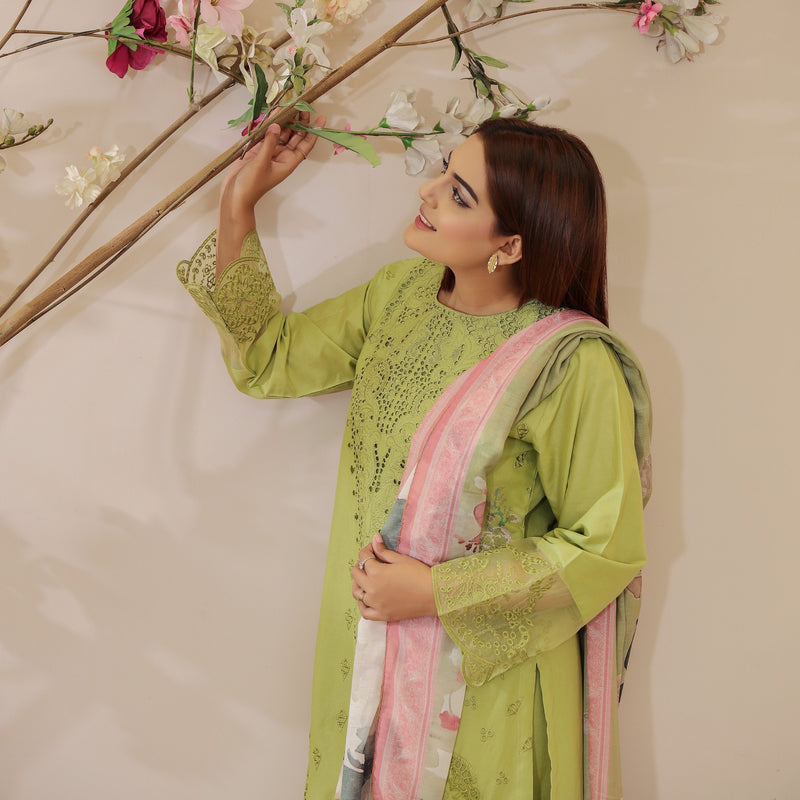 DE-13: Coral Delight Eid Ensemble – Luxury Lawn Eid Collection